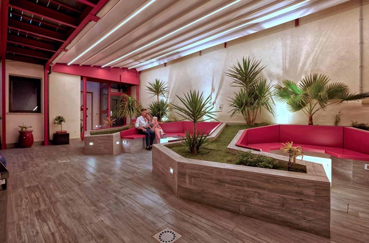 Hospitality Hotel Палермо Екстериор снимка
