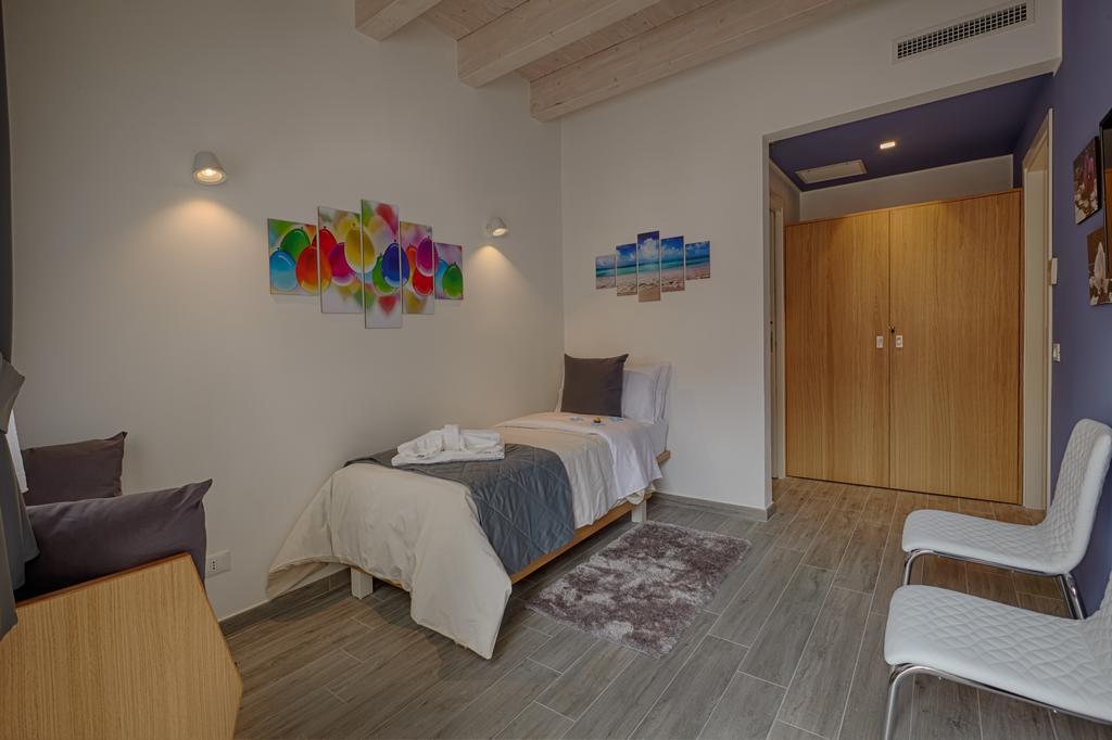 Hospitality Hotel Палермо Екстериор снимка