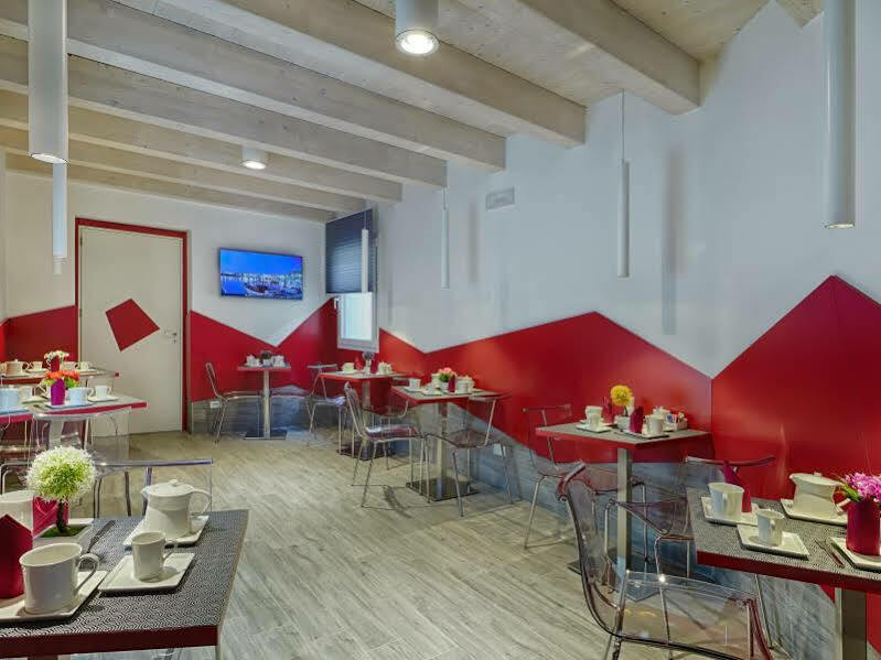 Hospitality Hotel Палермо Екстериор снимка